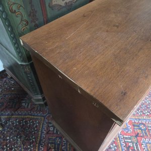 Aparador Moderno Madera Enchapada con Detalles en Laterales - imagen 5