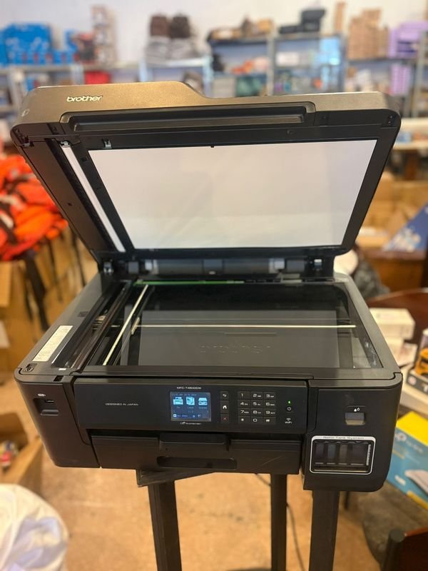 Impresora multifuncional Brother MFC t4500dw - imagen 3