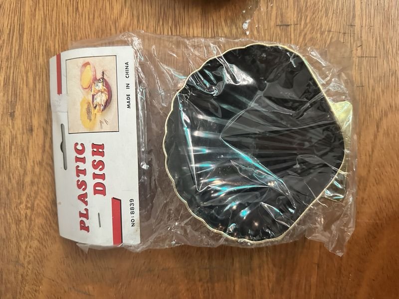 Platos de plástico para venta en remate - imagen 4