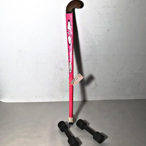 Lote siguiente: Dos Pesas de 2Kg y Palo de Hockey Rosa Panther