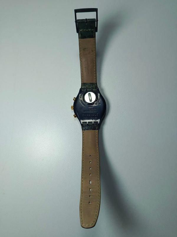 Reloj Swatch suizo cronometro cuarzo funcionando - imagen 2