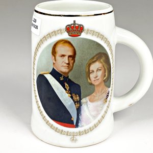 Jarra de Loza con Retrato de Reyes de España - imagen 2