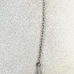 Cadena de Plata con Colmillos de Marfil y Detalle Metálico - imagen 5
