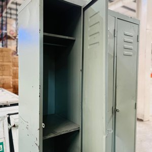Locker Metálico de 3 Puertas - imagen 2