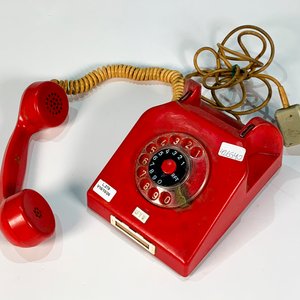Teléfono Antiguo de Baquelita Rojo con Monograma UT.E - imagen 2