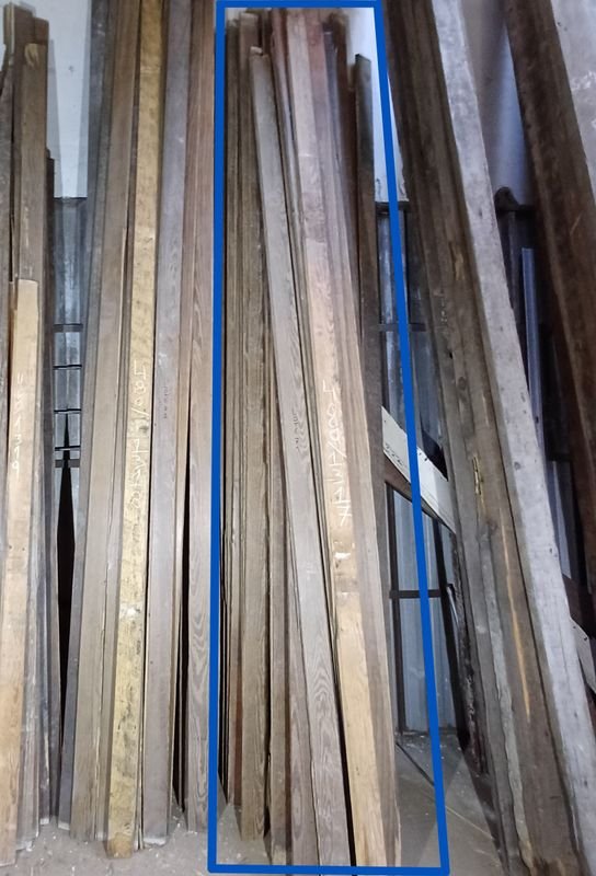 Lote siguiente: 50 Tablas de Piso en Pinotea - Estado Muy Bueno