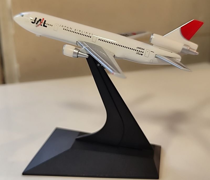 Maqueta Avión DC-10 Japan Airlines (JAL) Escala 1/500 Herpa