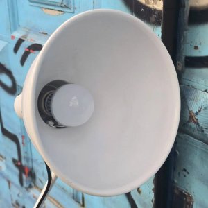 Lámpara de Pie Blanca Moderna con Ruedas - imagen 5