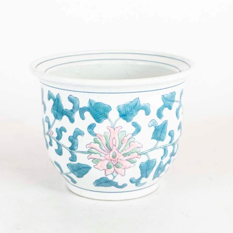 Lote anterior: Macetero de porcelana oriental - Medidas: 20cm