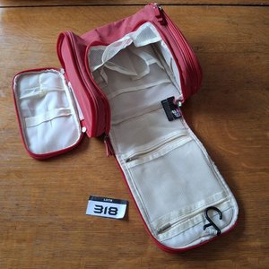 Lote de Neceser y Bolsos de Viaje de Varias Marcas y Colores - imagen 4
