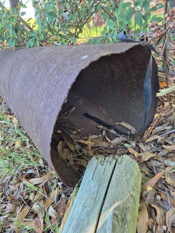 Lote siguiente: Tuberías de riego en hierro para jardinería