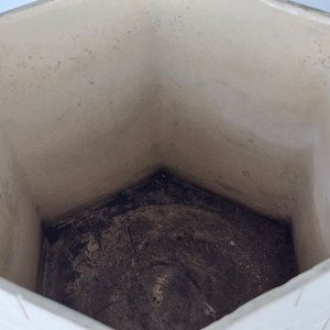 Dos Macetas para Plantas: Cerámica Esmaltada y Terracota - imagen 4