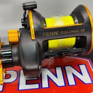 Reel Rotativo Penn Squall 12 (SQL12) con Caja y Accesorios - imagen 1