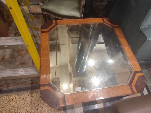 MESA RATONA CON TAPA ENCHAPADA EN VIDRIO - imagen 1