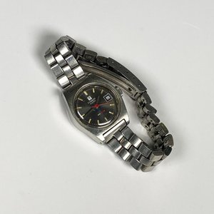 Lote siguiente: Reloj Tissot de Pulsera para Dama con Malla Metálica