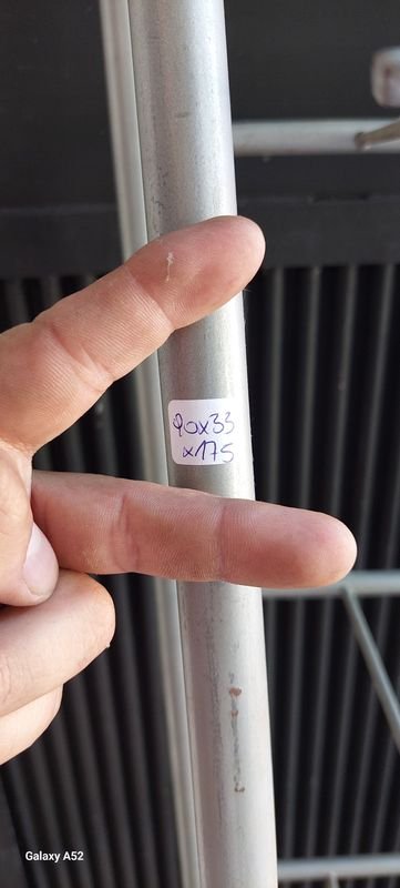 Excibidor en hierro: Accesorio de almacenamiento metálico - imagen 8