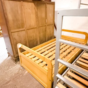 Cama Cucheta Metálica con Escalera y Base de Madera - imagen 3