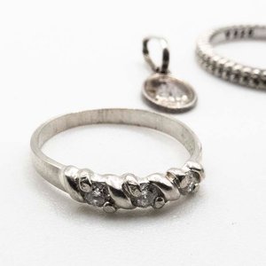 Conjunto de 6 Piezas de Plata: 2 Anillos y 4 Dijes - imagen 2