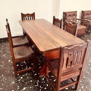 Lote anterior: Mesa de Comedor de Madera Maciza con 6 Sillas Estilo Rústico
