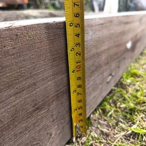 Dos tirantes Cilindrico de madera con Detalles de Uso Medidas: Largo 300 cm  x Diámtero 12 cm /  Tirante rectangular de madera Noble .Medidas: Largo 152 cm  x 9 cm x 15 cm - imagen 10