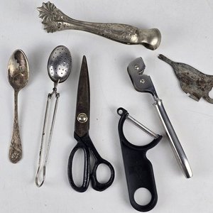Lote Variado de Utensilios de Cocina y Herramientas: Cuchillos, Tijeras, Abrelatas y Más - imagen 8