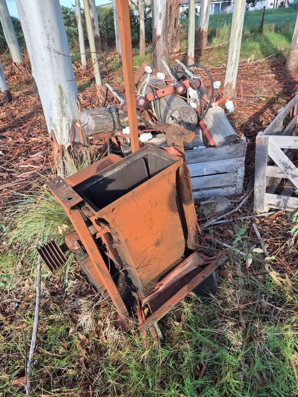 Turbina de fumigadora KWH + bin con aisladores y porta aisladores en hierro - imagen 4