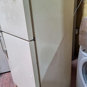 Heladera Norge con Freezer Superior, Tono Marfil - Funciona - imagen 3