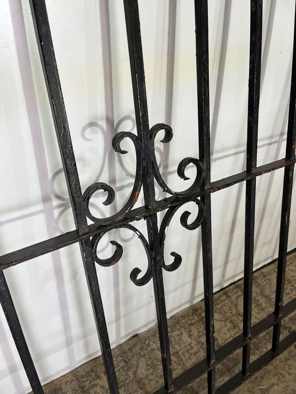 Item 851410 - Image 1