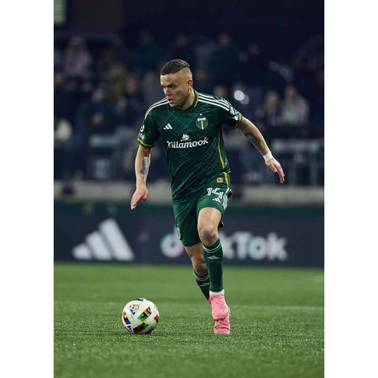 Camiseta de fútbol autografiada del Portland Timbers