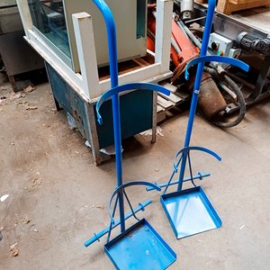 Dos Carros Porta Tubos Azules Sin Ruedas - imagen 2