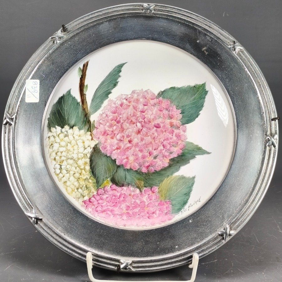 Item 18737 - Image 1