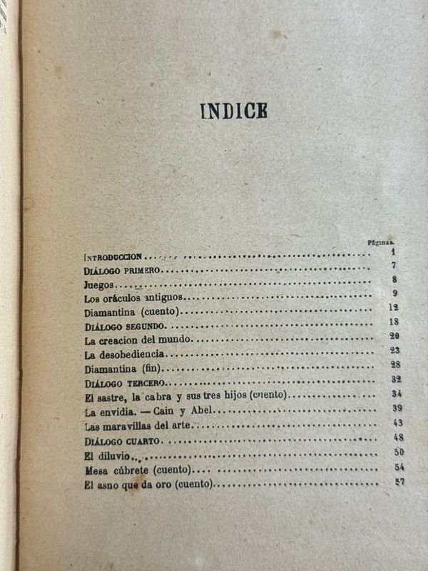 Libro antiguo con ilustraciones de castillos y manos de plata - imagen 6