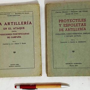 Lote siguiente: Lote de 2 Libros Militares "Círculo Militar-Biblioteca del Oficial" - General Berisso