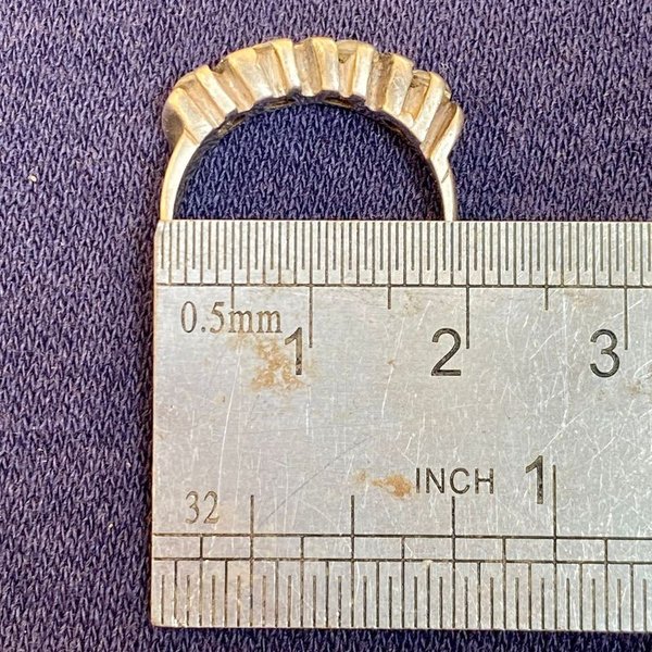 Anillo de plata con piedras transparentes - imagen 5