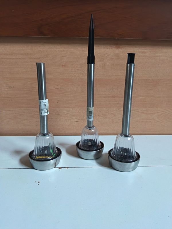 Set de 3 Luces Solares para Jardín con Panel - imagen 1