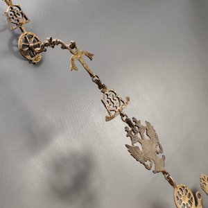 Colgante de Bronce con Doble Águila Bicéfala y Candeleros - imagen 7