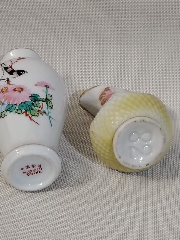 Lote de porcelana con florero y jarra - imagen 3
