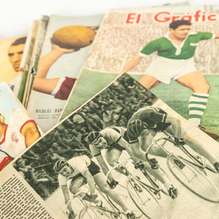 Revistas deportivas vintage de la década del 50 - imagen 3