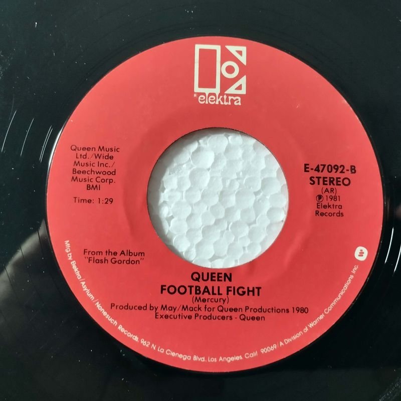 Vinilos de Queen: Flash Gordon y Football Fight - imagen 4
