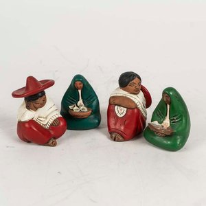 Lote siguiente: Lote de 4 Figuras Mexicanas Artesanales