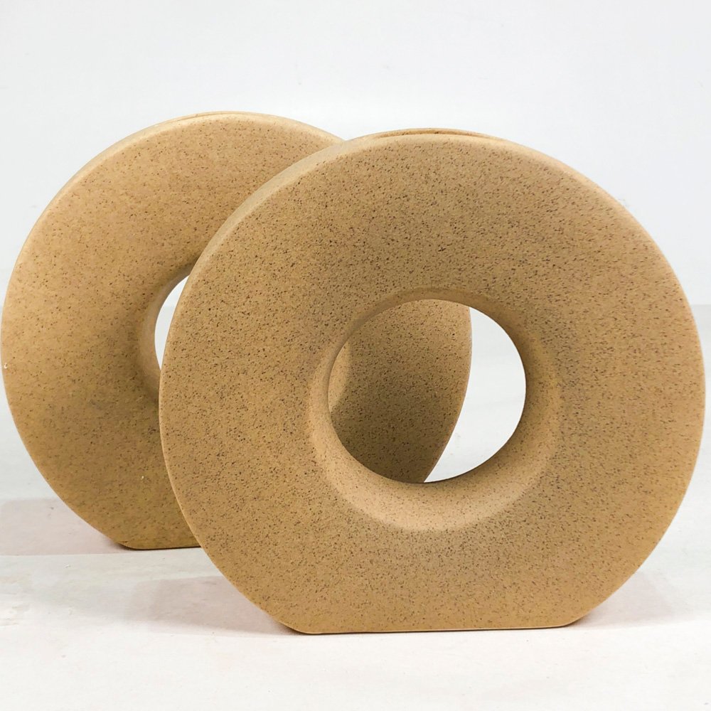 Dos floreros de cerámica beige en buen estado - imagen 4