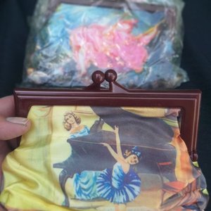 Lote de 10 Monederos de Tela con Diseños Artísticos - imagen 3