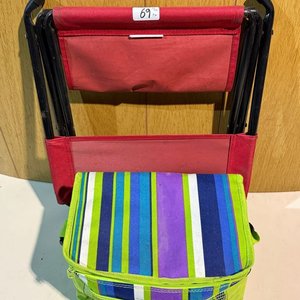 Sillita Plegable Roja con Conservadora y Termo para Camping o Pesca - imagen 4
