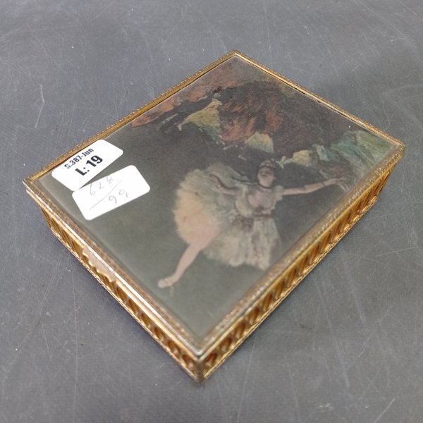 Caja Musical Metálica con Forro de Terciopelo y Diseño de Ballet - imagen 1