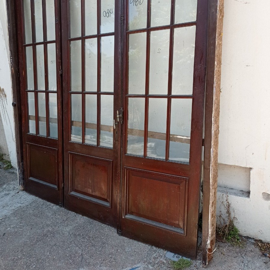 Item 16698 - Image 3