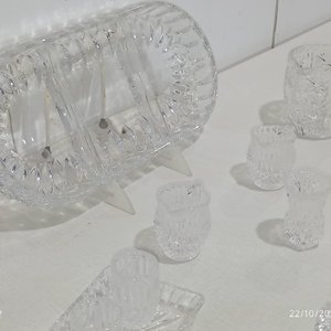 Lote de 18 Piezas de Cristal y Vidrio Labrado: Copetinera, Alhajeros, Ceniceros y Más - imagen 6