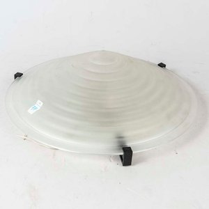 Lote siguiente: Plafón de Vidrio Esmerilado y Base Metálica para Dos Luces