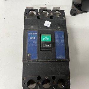 2 Motores de Refrigeración y Llave Térmica Mitsubishi 300A - imagen 2