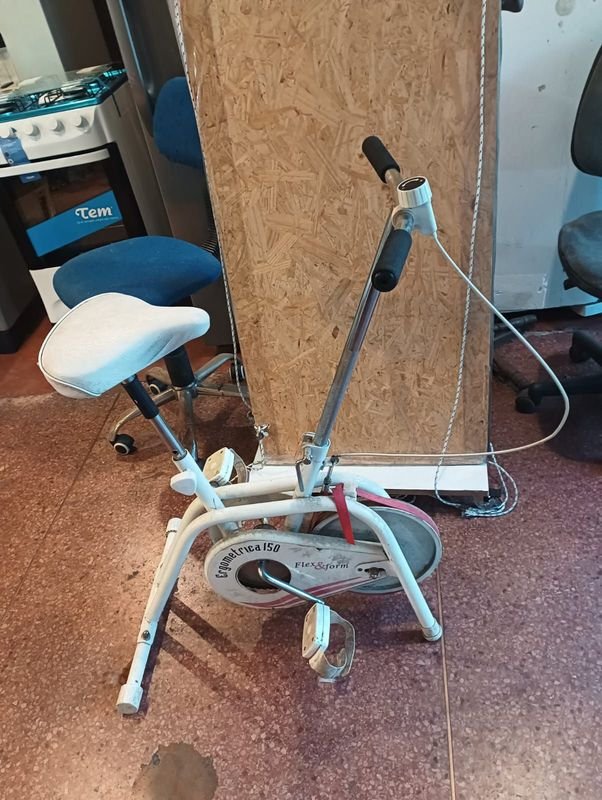 Bicicleta Ergométrica 150 Flex y Forma - imagen 3