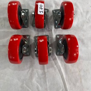 Set de 6 Ruedas Rojas con Base Metálica - imagen 2